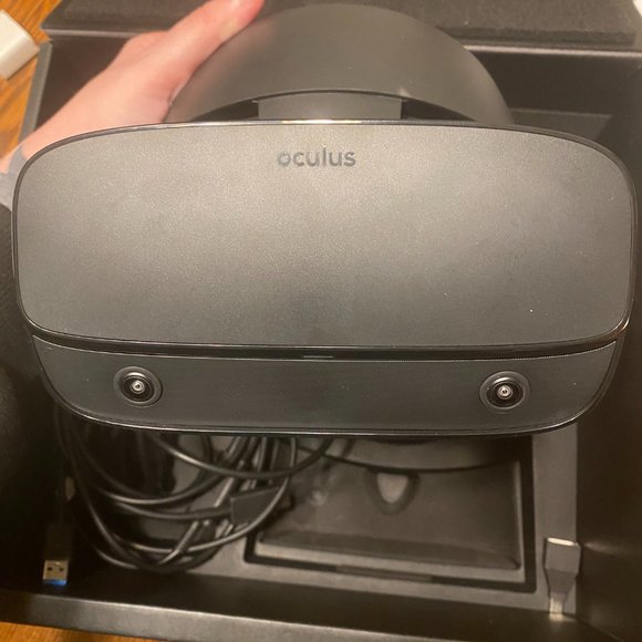 Oculus Rift S - Picture 10 of 10